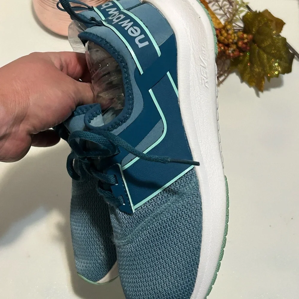New Balance Teal and Navy Sneakers